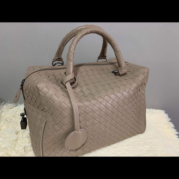 Weave Purse - Picture 1 of 7